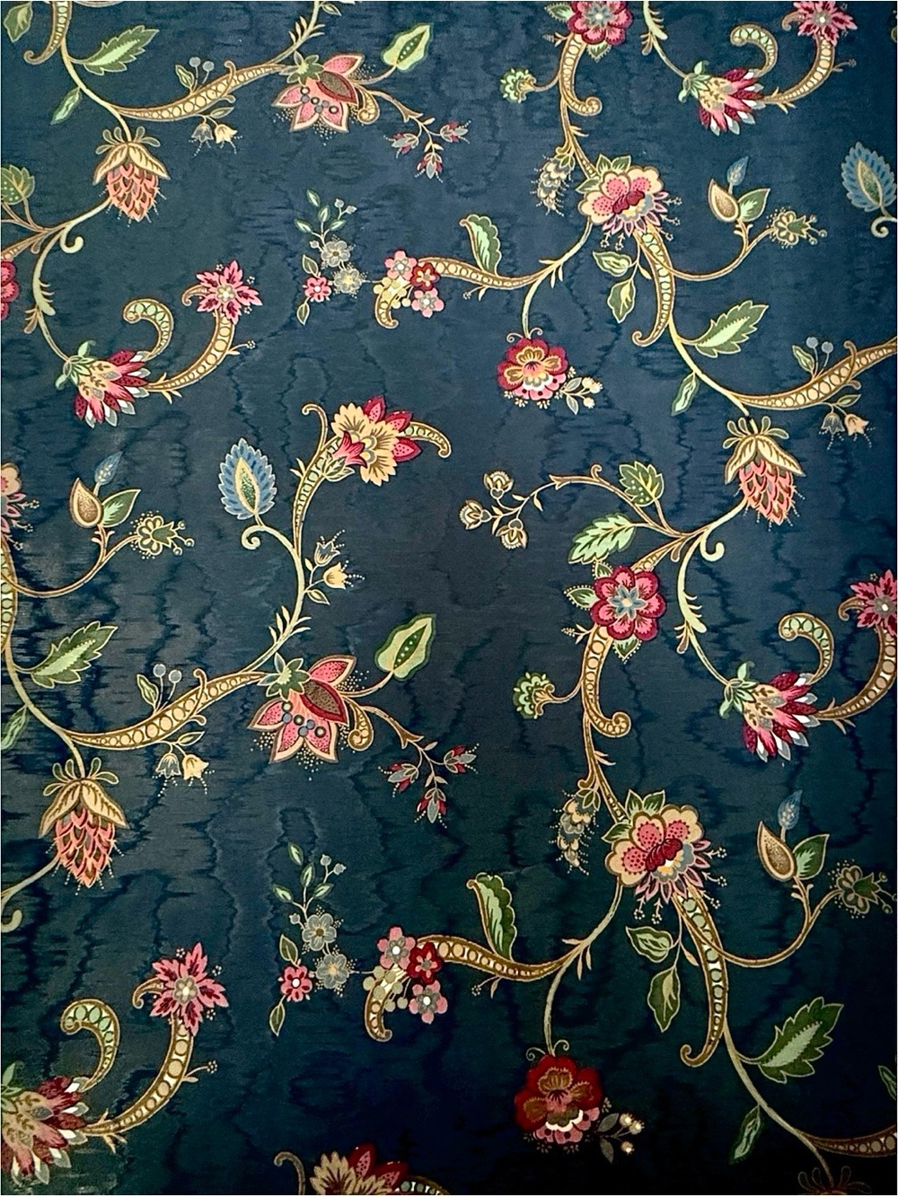 Vintage Floral WallPaper Navy Blue Textured MCM Style Moody Dramatic Flower (2)